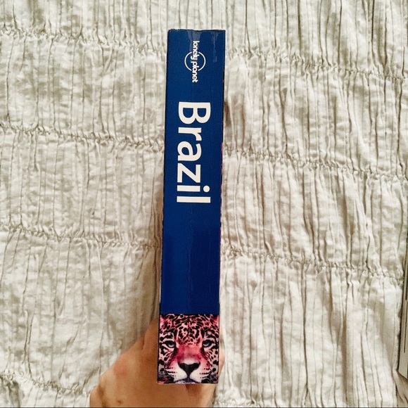 Travel Books, Set of 2 - Picture 6 of 7